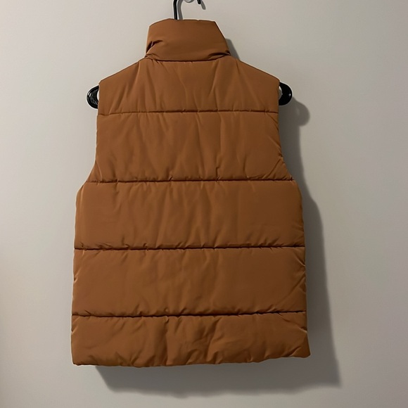 Camel Zip Vest - Picture 4 of 4